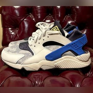 Nike Air Huarache PRM